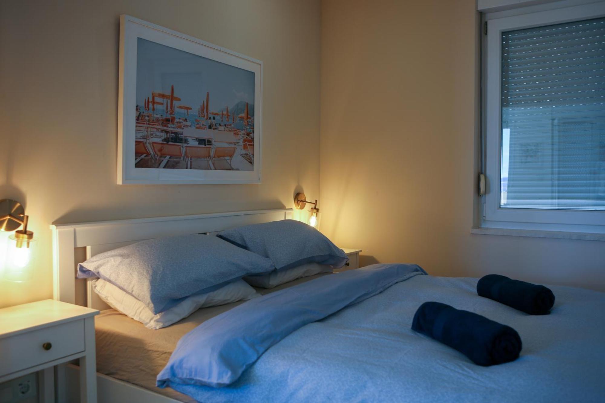Kiki'S Sea View Studio Split Room photo