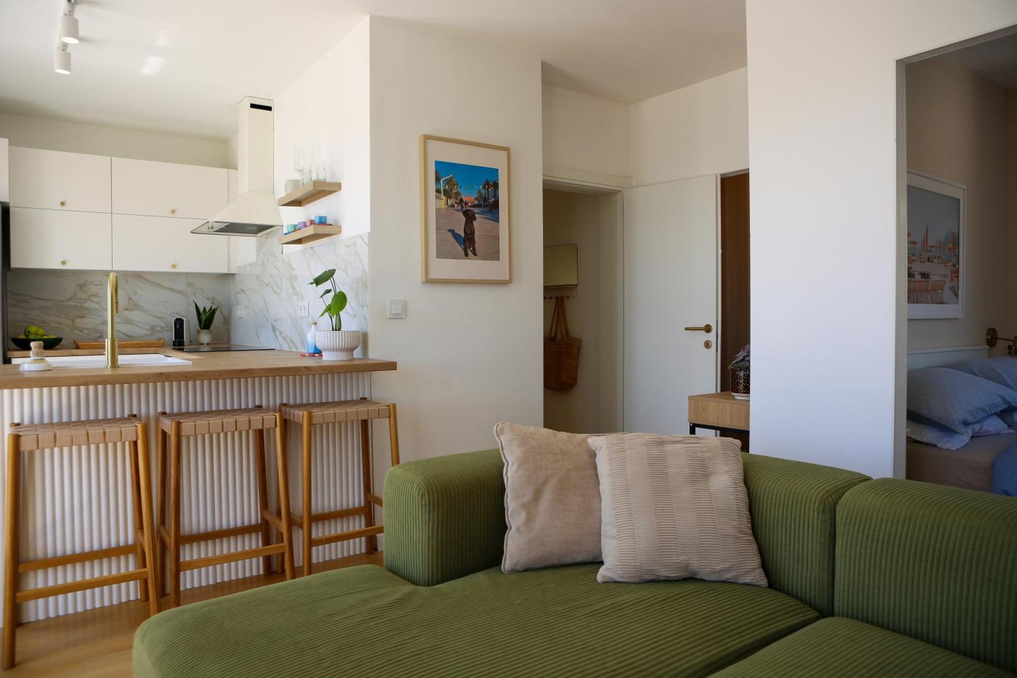 Kiki'S Sea View Studio Split Room photo